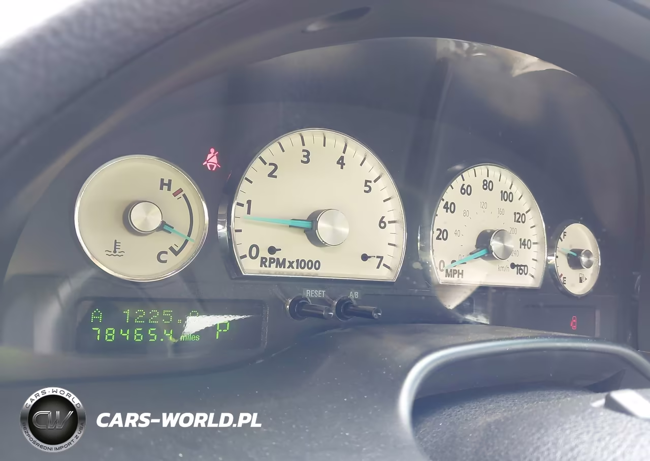 2004 Ford Thunderbird VIN:1FAHP60A14Y104133 - 7