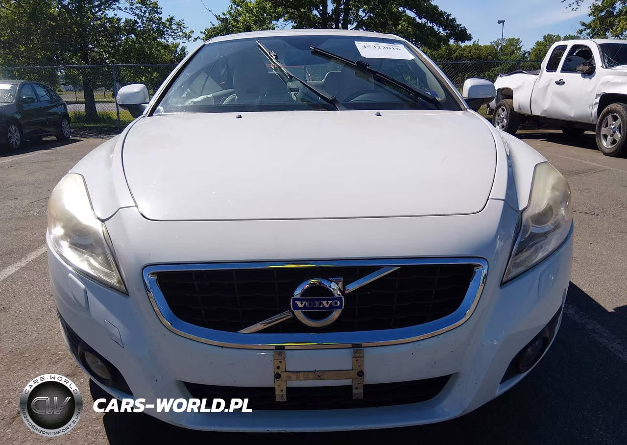2011 Volvo C70 T5 VIN:YV1672MCXBJ118246 - 12