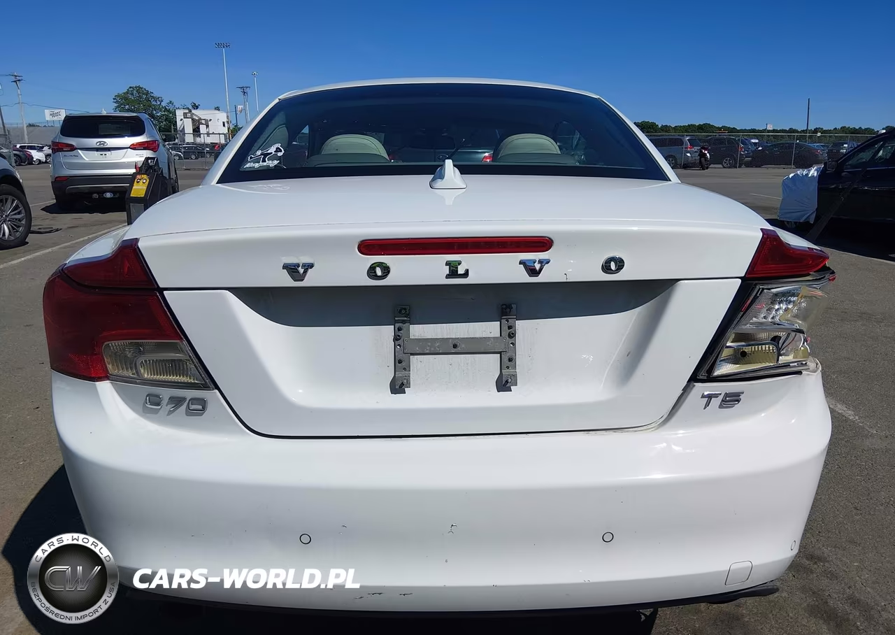 2011 Volvo C70 T5 VIN:YV1672MCXBJ118246 - 16
