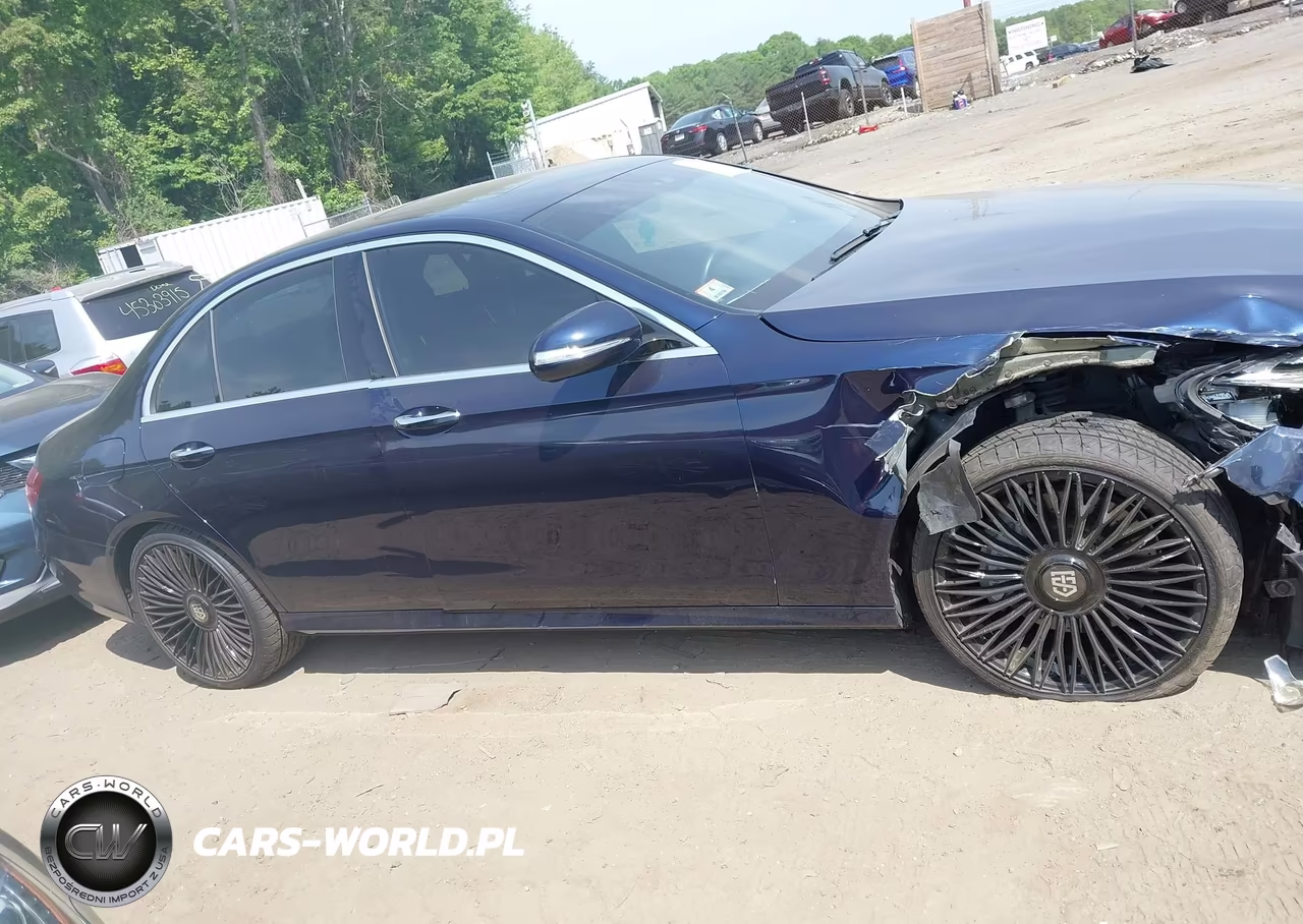 2018 Mercedes-Benz E 300 4Matic VIN:WDDZF4KBXJA332475 - 13