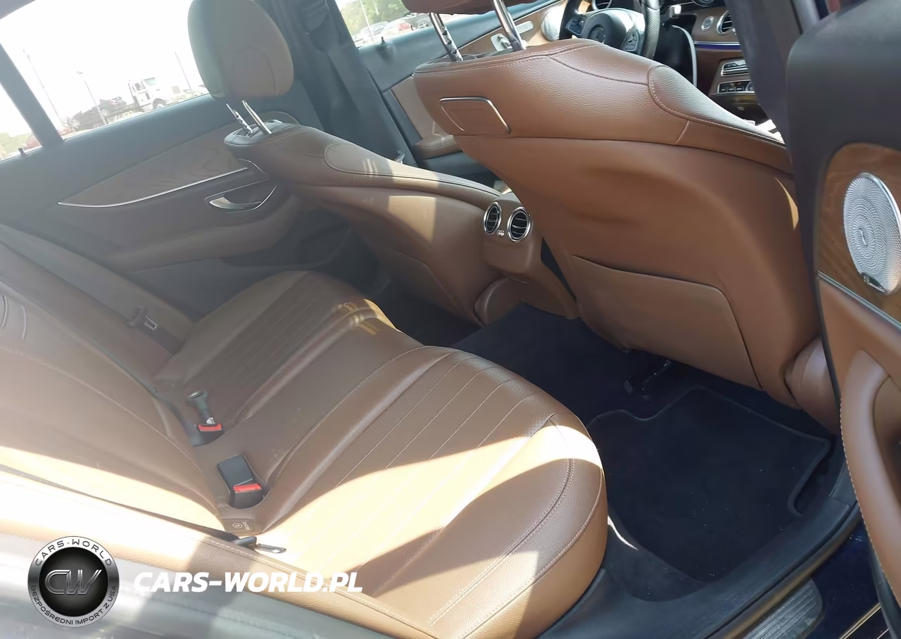 2018 Mercedes-Benz E 300 4Matic VIN:WDDZF4KBXJA332475 - 8