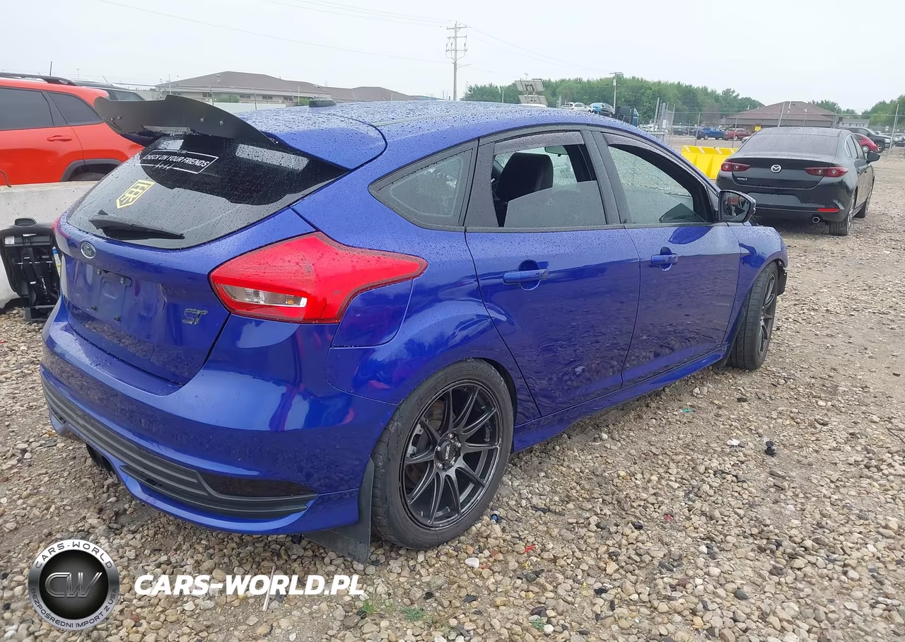 2015 Ford Focus St VIN:1FADP3L97FL366849 - 4