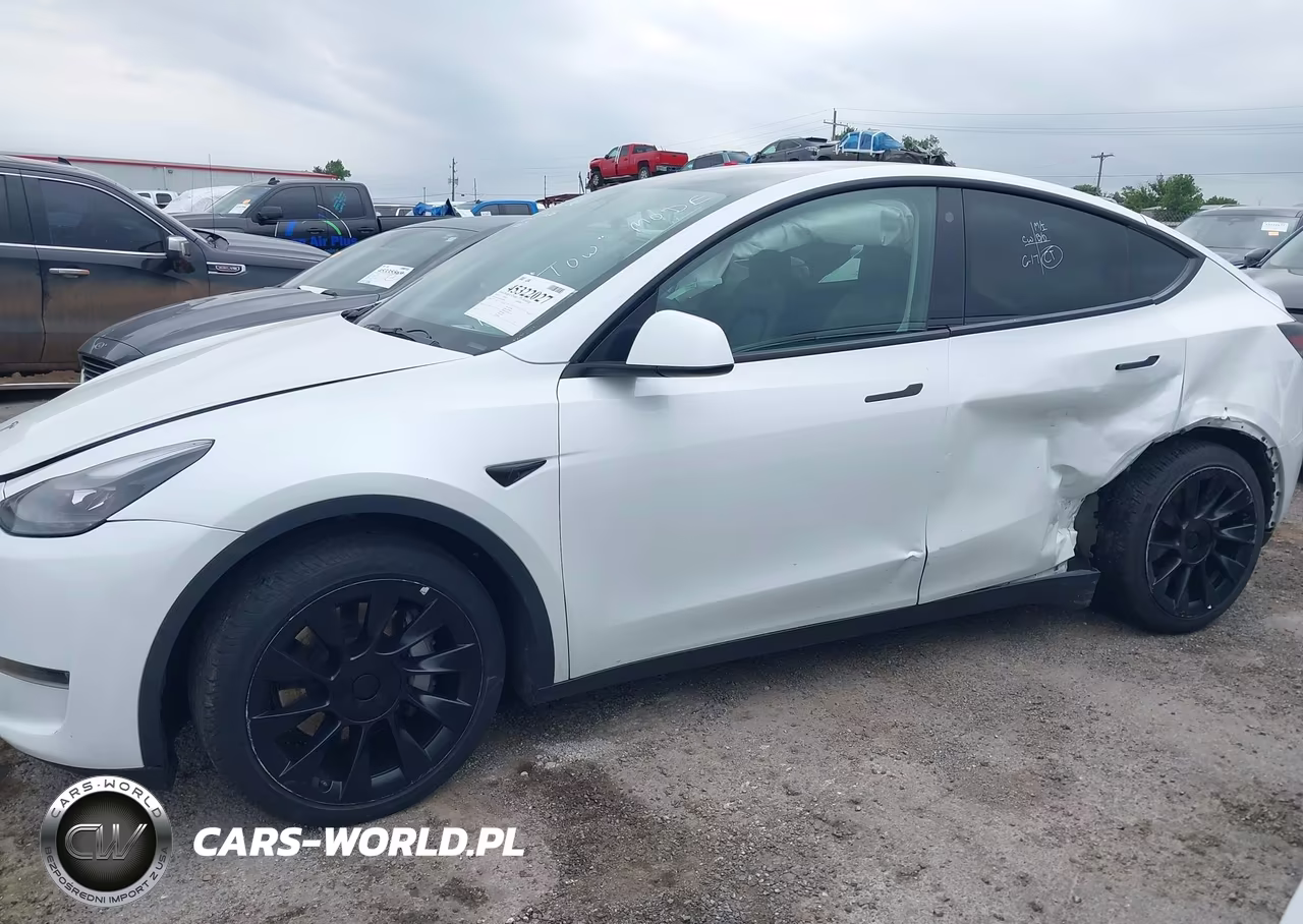 2023 Tesla Model Y Awd-Long Range Dual Motor All-Wheel Drive VIN:7SAYGDEE5PF607665 - 15