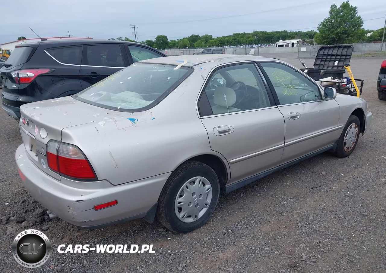 1996 Honda Accord Dx 25Th Anniversary VIN:1HGCD5681TA091145 - 4