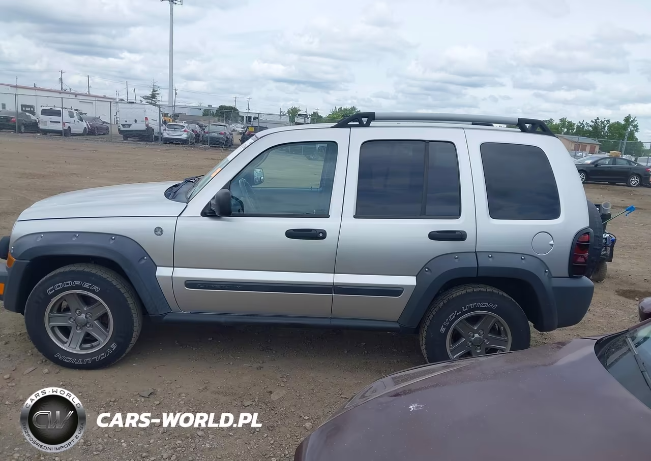 2005 Jeep Liberty Renegade VIN:1J4GL38K75W631484 - 14