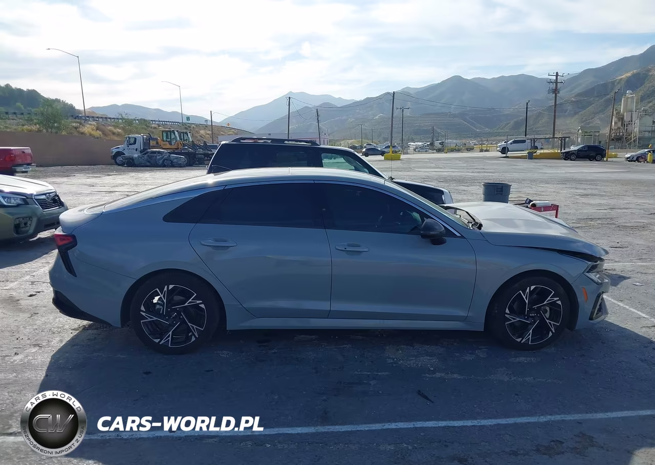 2025 Kia K5 Gt-Line VIN:KNAG64J7XS5308750 - 12