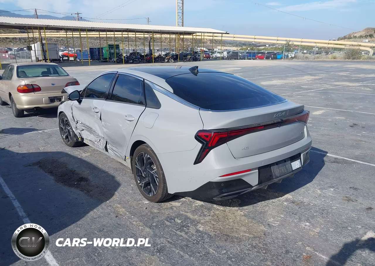 2025 Kia K5 Gt-Line VIN:KNAG64J7XS5308750 - 3