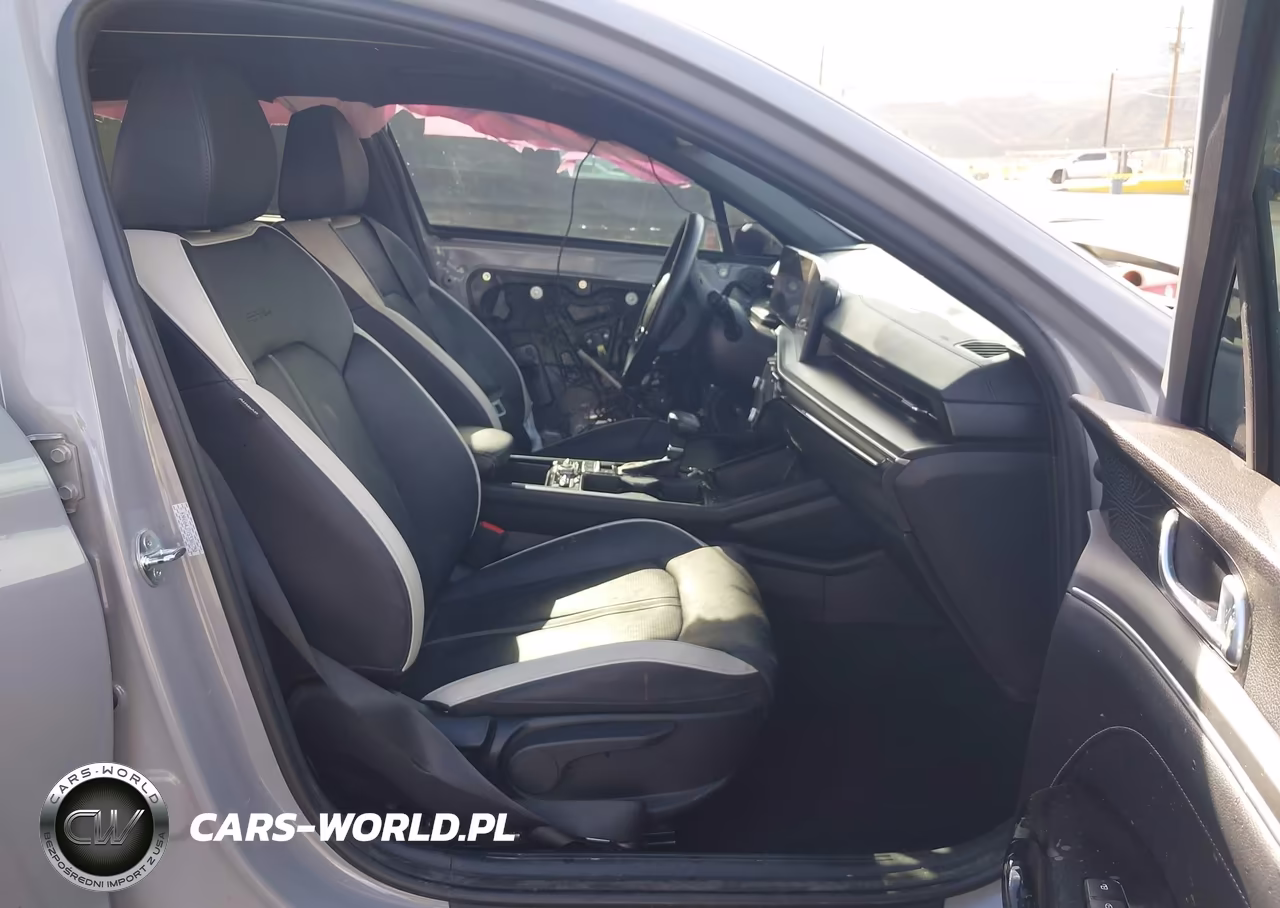 2025 Kia K5 Gt-Line VIN:KNAG64J7XS5308750 - 5