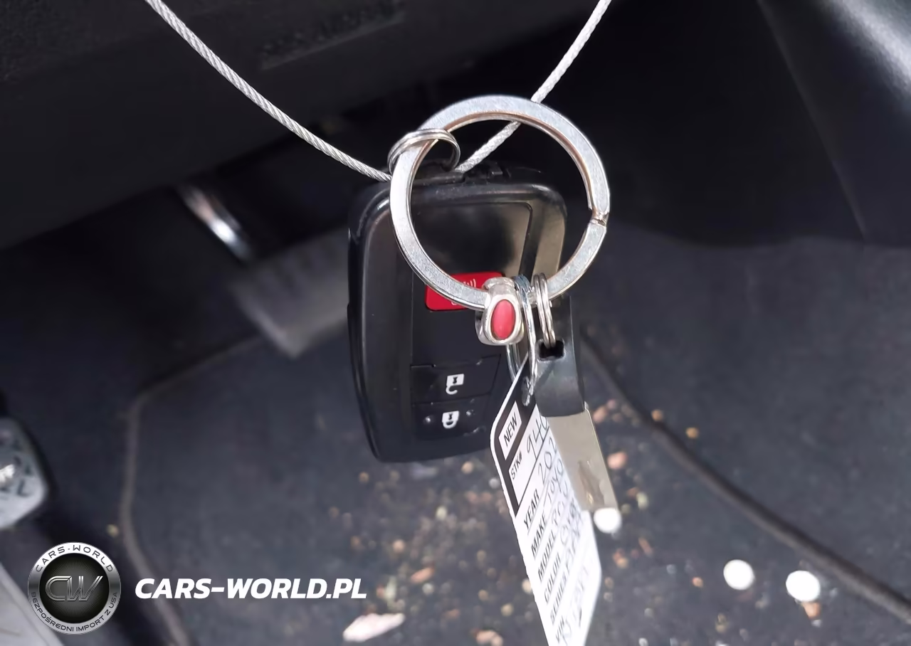 2022 Toyota Prius L VIN:JTDKAMFU1N3187505 - 11