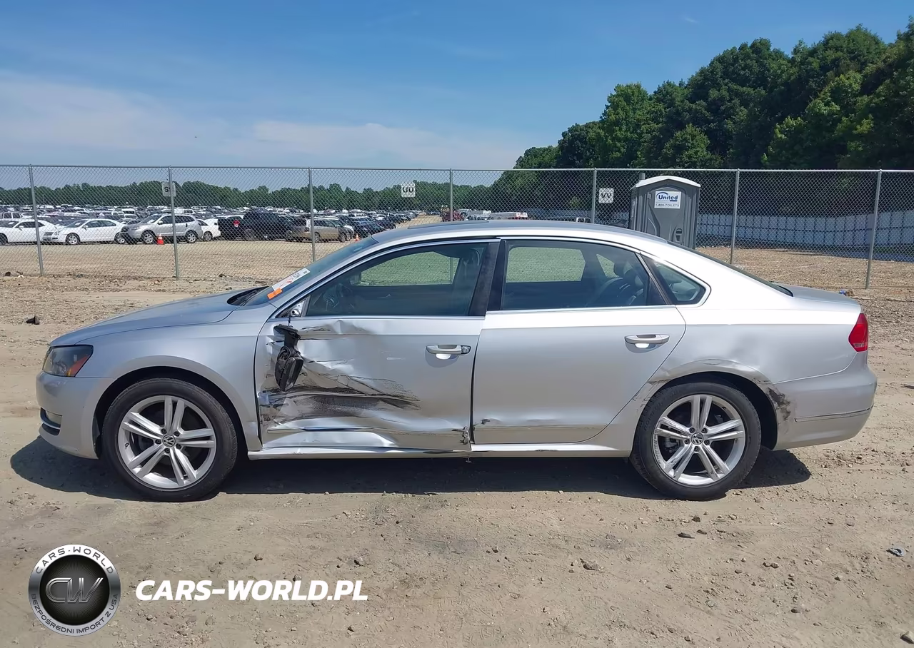 2013 Volkswagen Passat 3.6L V6 Sel Premium VIN:1VWCM7A32DC023896 - 14