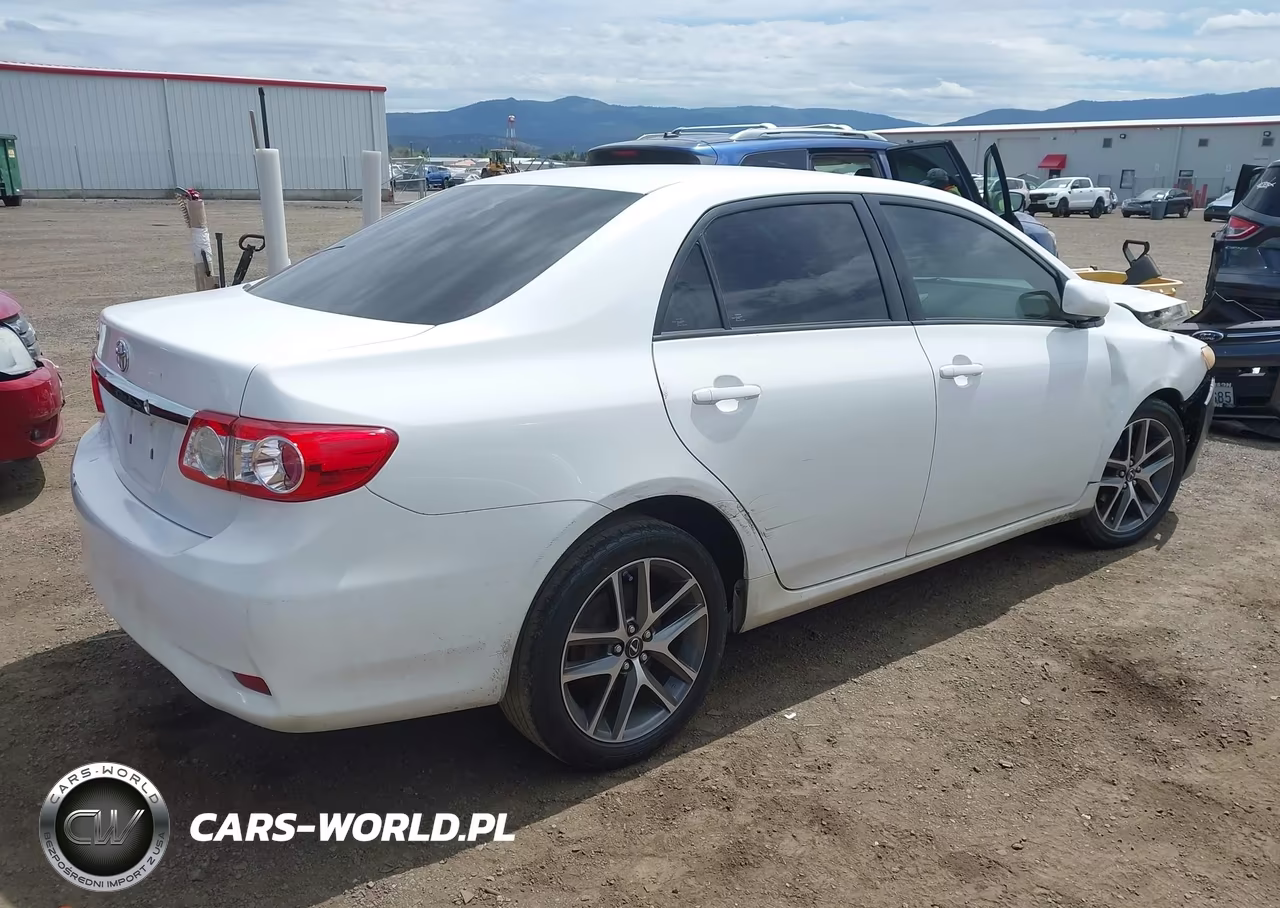 2011 Toyota Corolla Le VIN:2T1BU4EE6BC585880 - 4