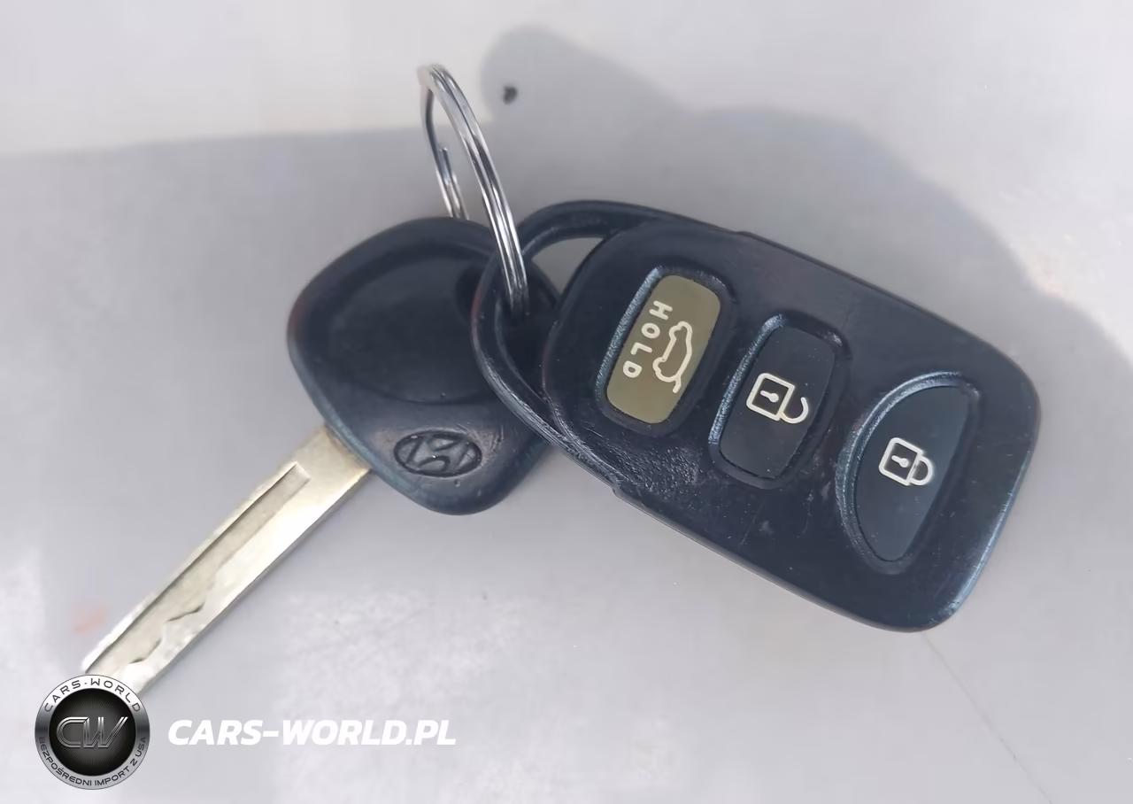 2014 Hyundai Veloster Base W-Black VIN:KMHTC6ADXEU212490 - 11