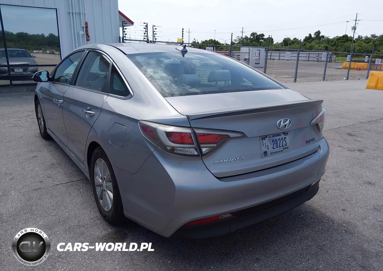 2016 Hyundai Sonata Hybrid Se VIN:KMHE24L19GA039097 - 3