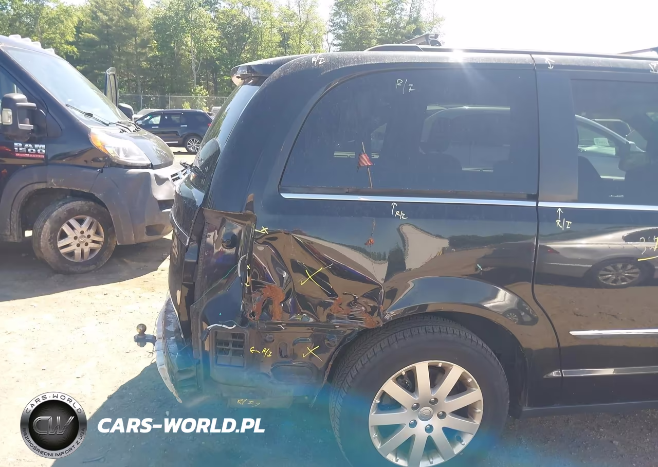 2014 Chrysler Town & Country Touring VIN:2C4RC1BG5ER195623 - 6