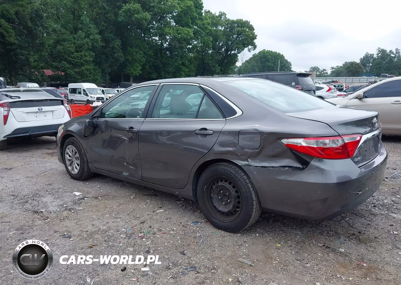 2016 Toyota Camry Le VIN:4T1BF1FK0GU129733 - 14