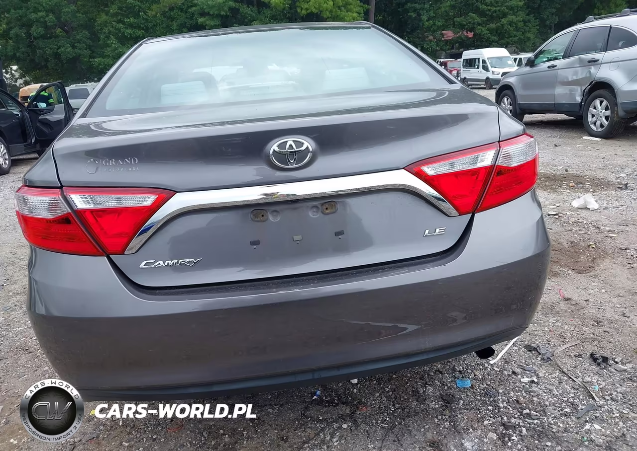 2016 Toyota Camry Le VIN:4T1BF1FK0GU129733 - 16
