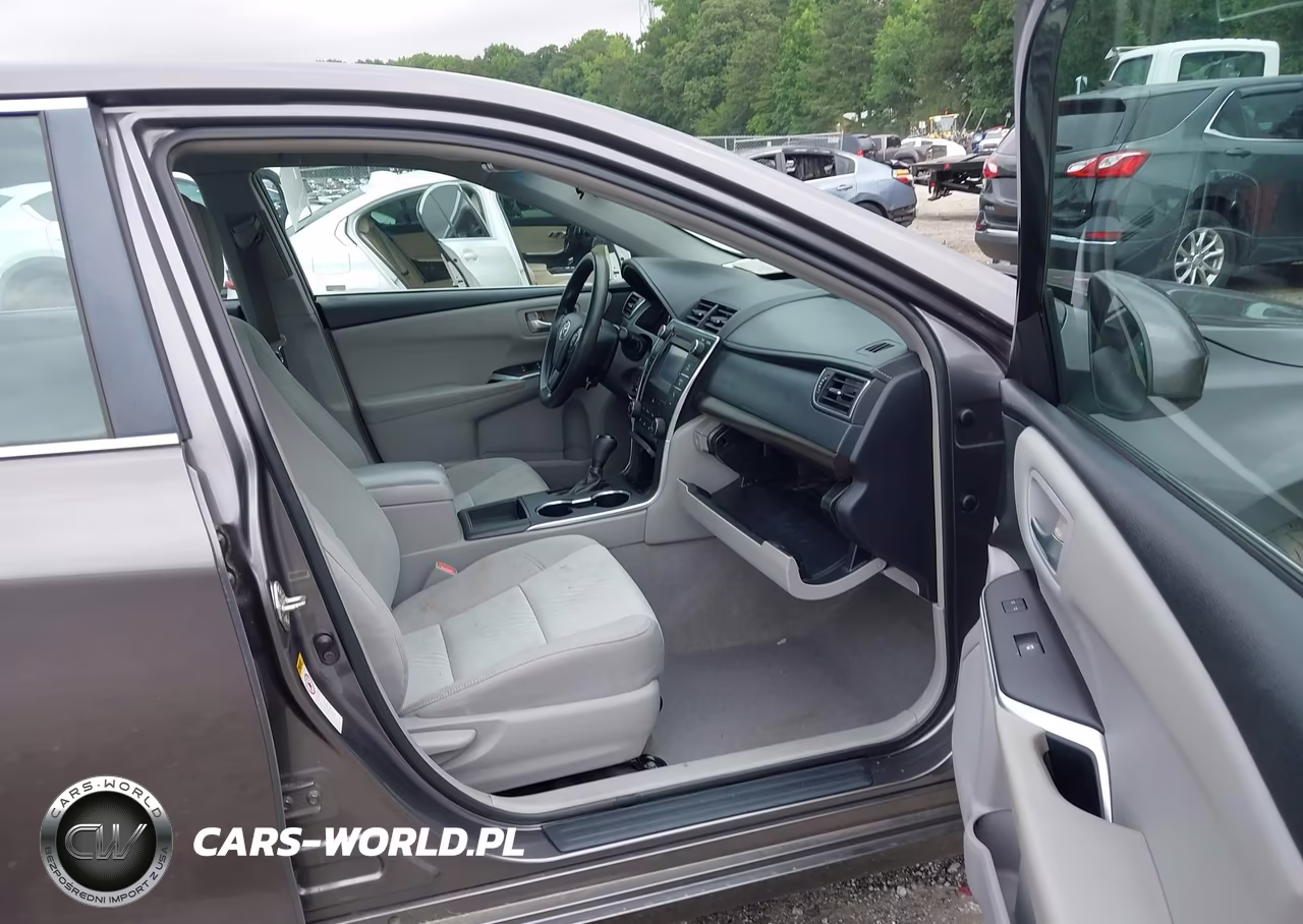 2016 Toyota Camry Le VIN:4T1BF1FK0GU129733 - 5