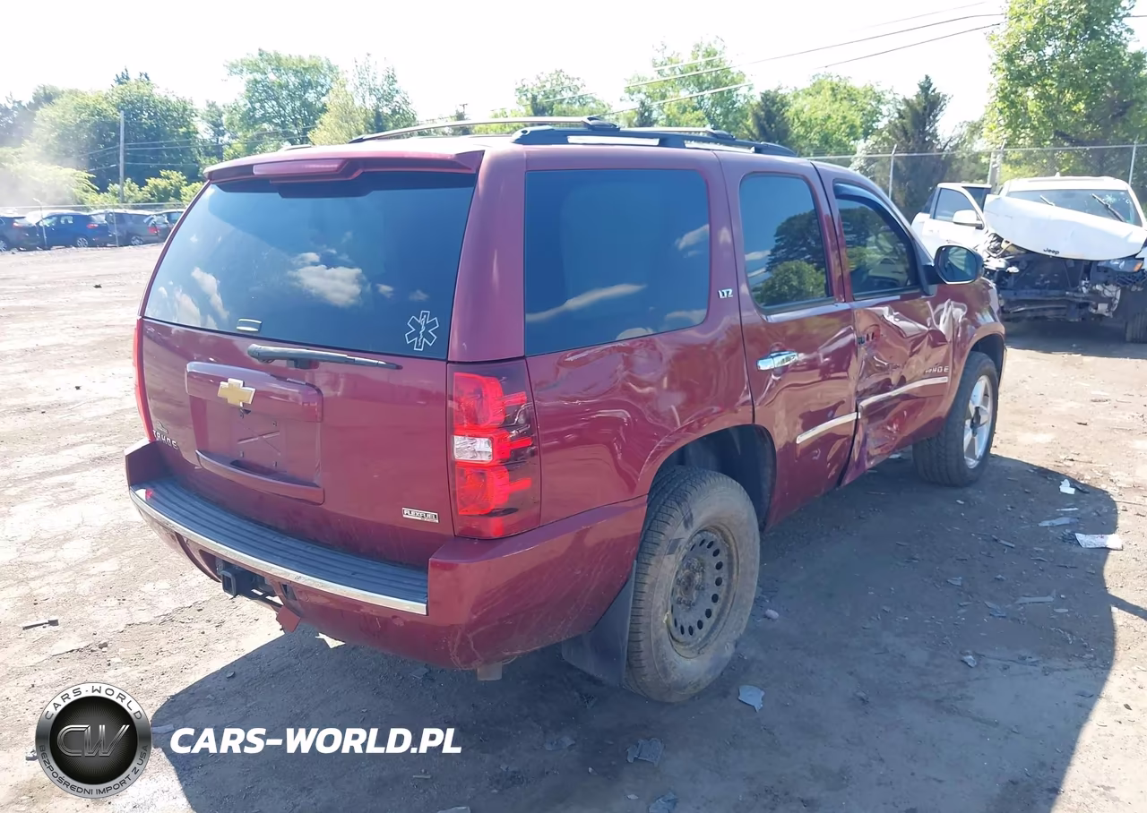 2010 Chevrolet Tahoe Ltz VIN:1GNUKCE03AR143776 - 4