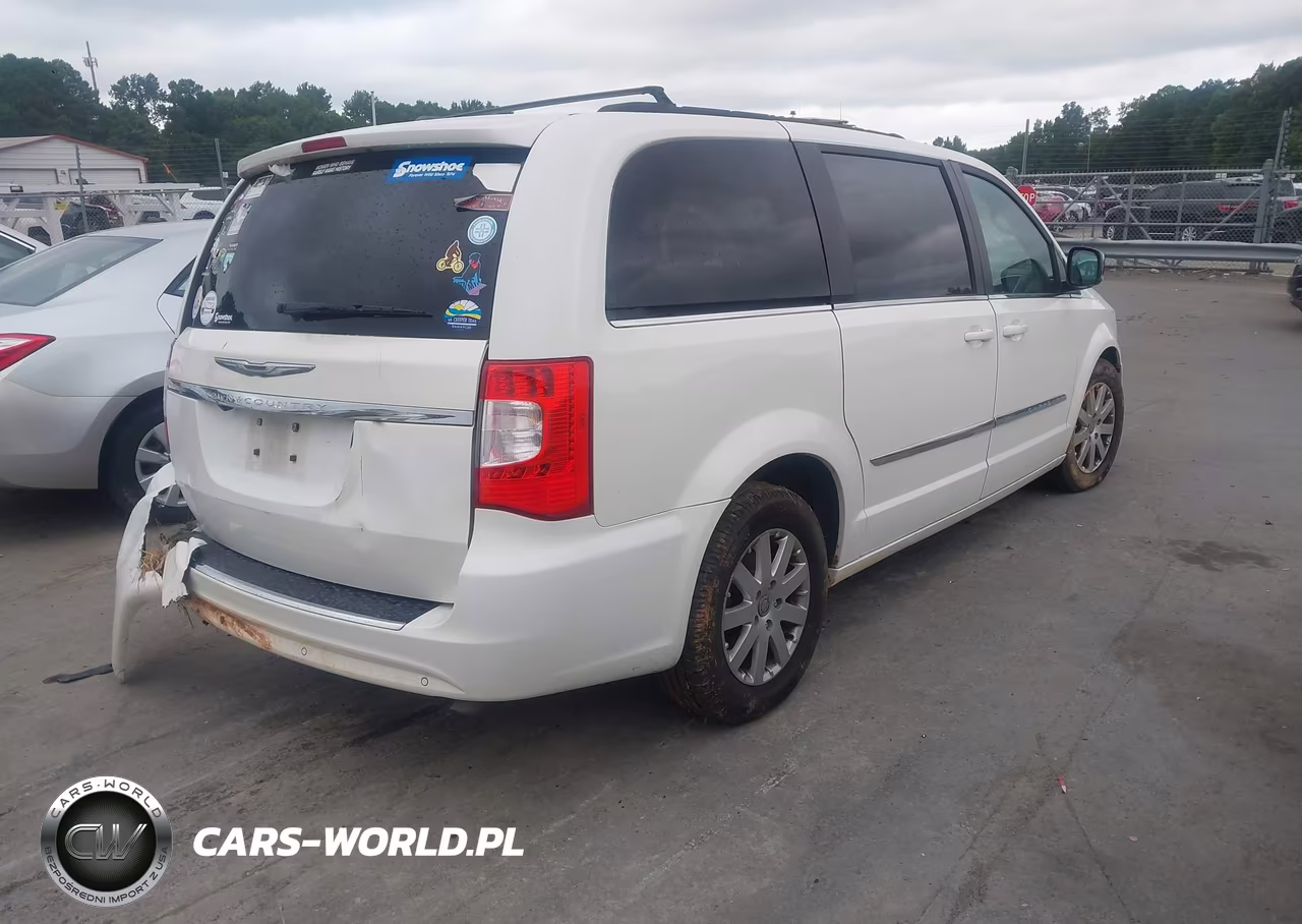 2011 Chrysler Town & Country Touring-L VIN:2A4RR8DGXBR614785 - 4