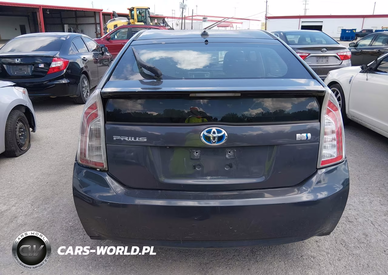2013 Toyota Prius Three VIN:JTDKN3DU7D5553133 - 15