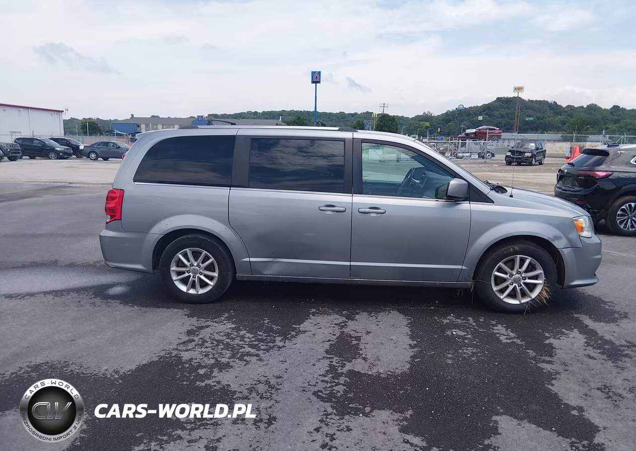 2018 Dodge Grand Caravan Sxt VIN:2C4RDGCG1JR299874 - 13