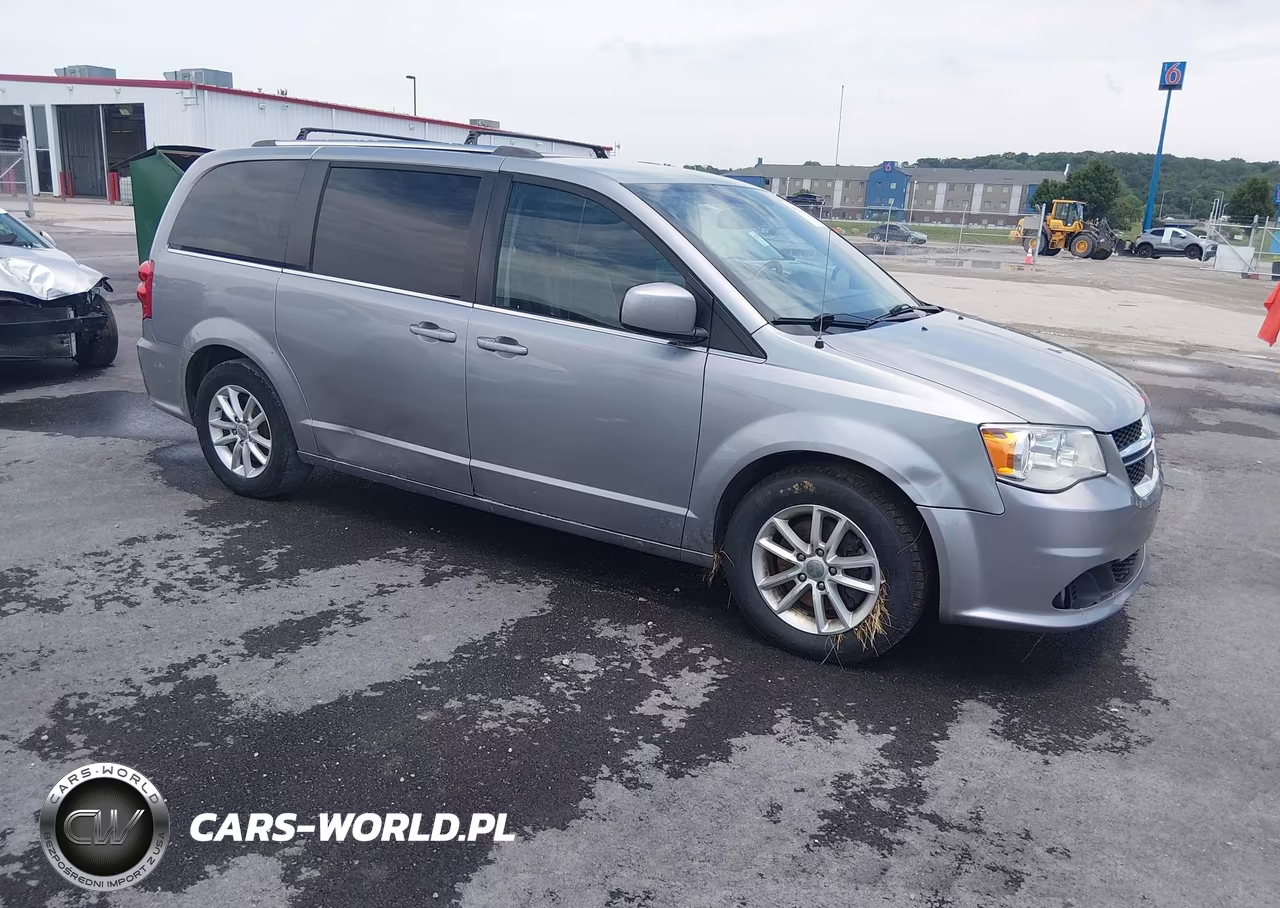 2018 Dodge Grand Caravan Sxt VIN:2C4RDGCG1JR299874 - 3