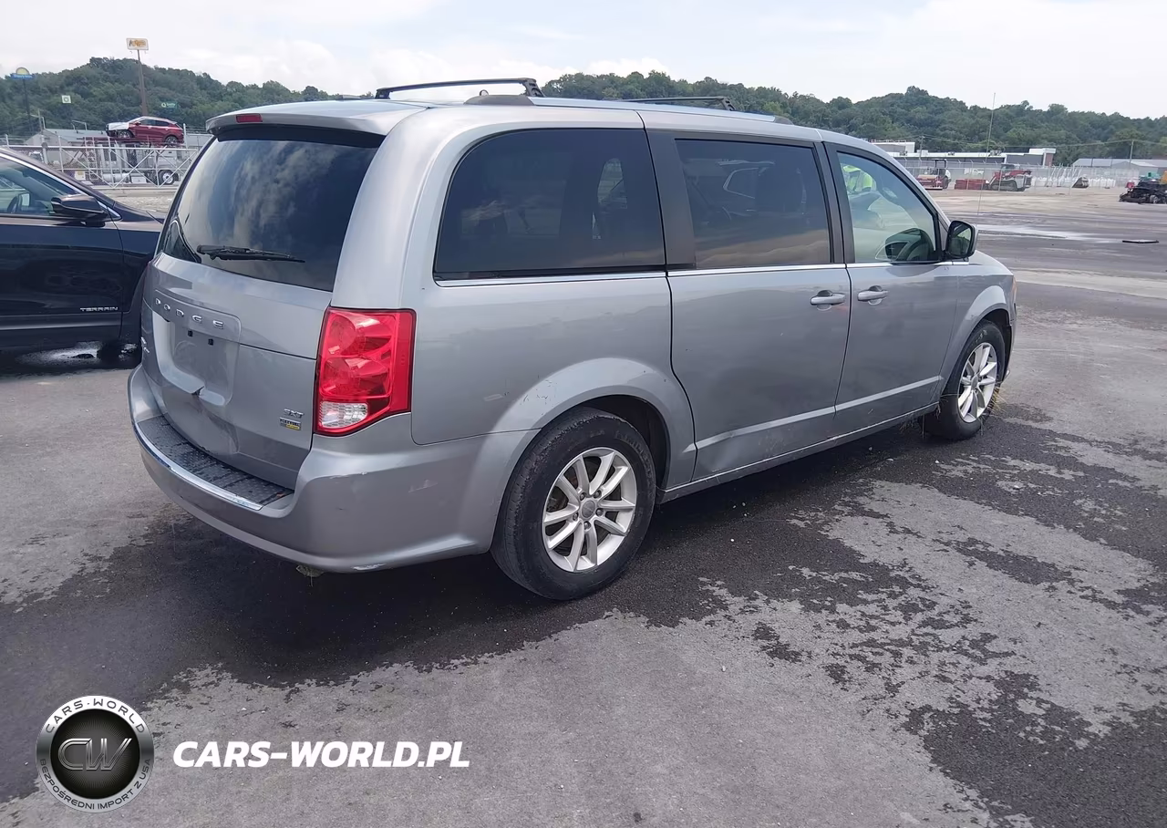 2018 Dodge Grand Caravan Sxt VIN:2C4RDGCG1JR299874 - 4