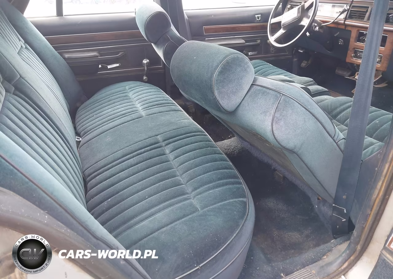 1989 Ford Crown Victoria VIN:2FABP73F9KX145013 - 8