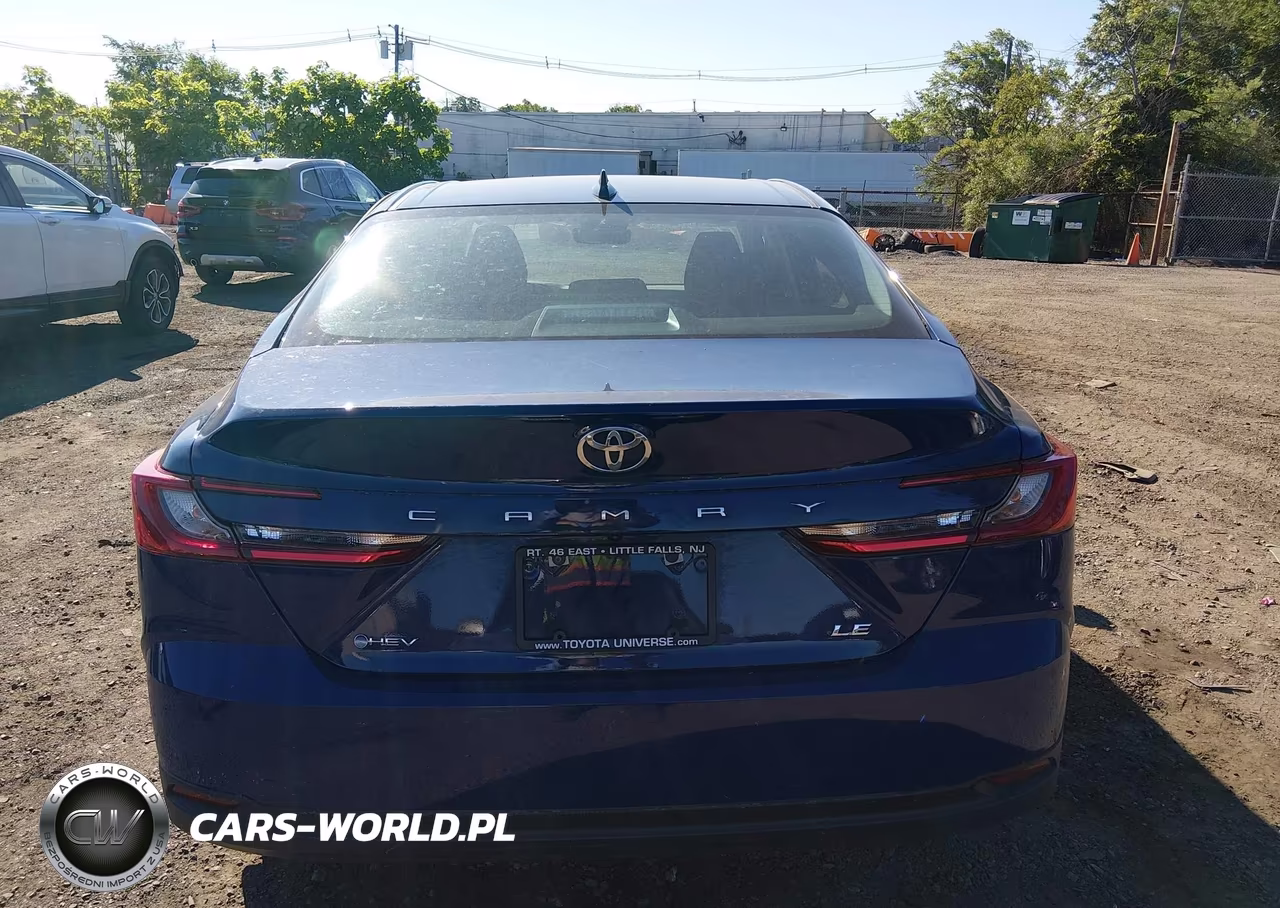 2025 Toyota Camry Le VIN:4T1DAACK5SU201563 - 16