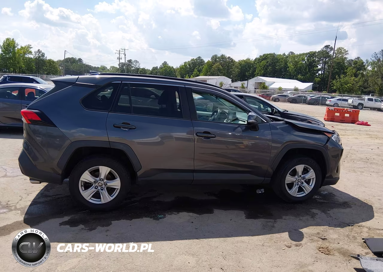 2021 Toyota Rav4 Xle VIN:2T3W1RFVXMW136135 - 13