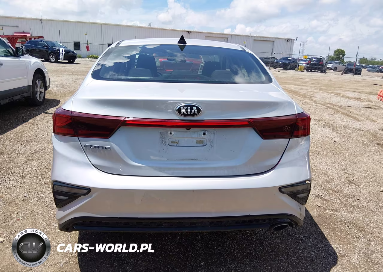 2019 Kia Forte Lxs VIN:3KPF24AD2KE054598 - 16