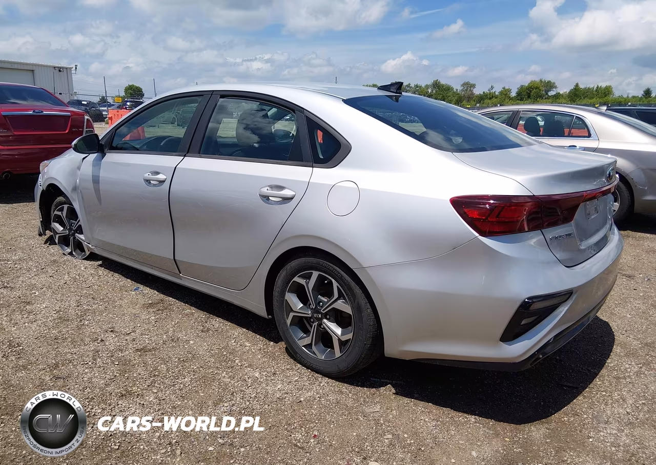 2019 Kia Forte Lxs VIN:3KPF24AD2KE054598 - 3