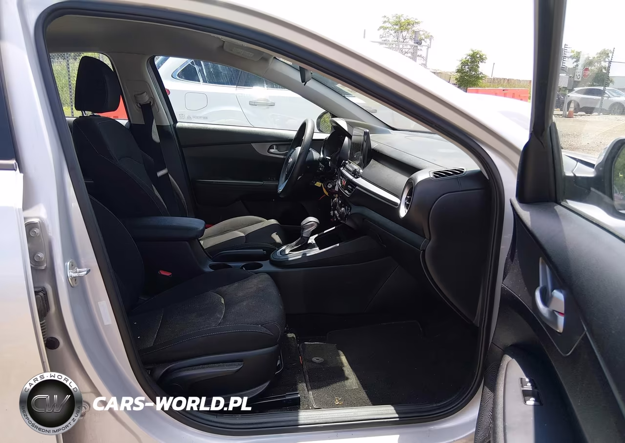2019 Kia Forte Lxs VIN:3KPF24AD2KE054598 - 5