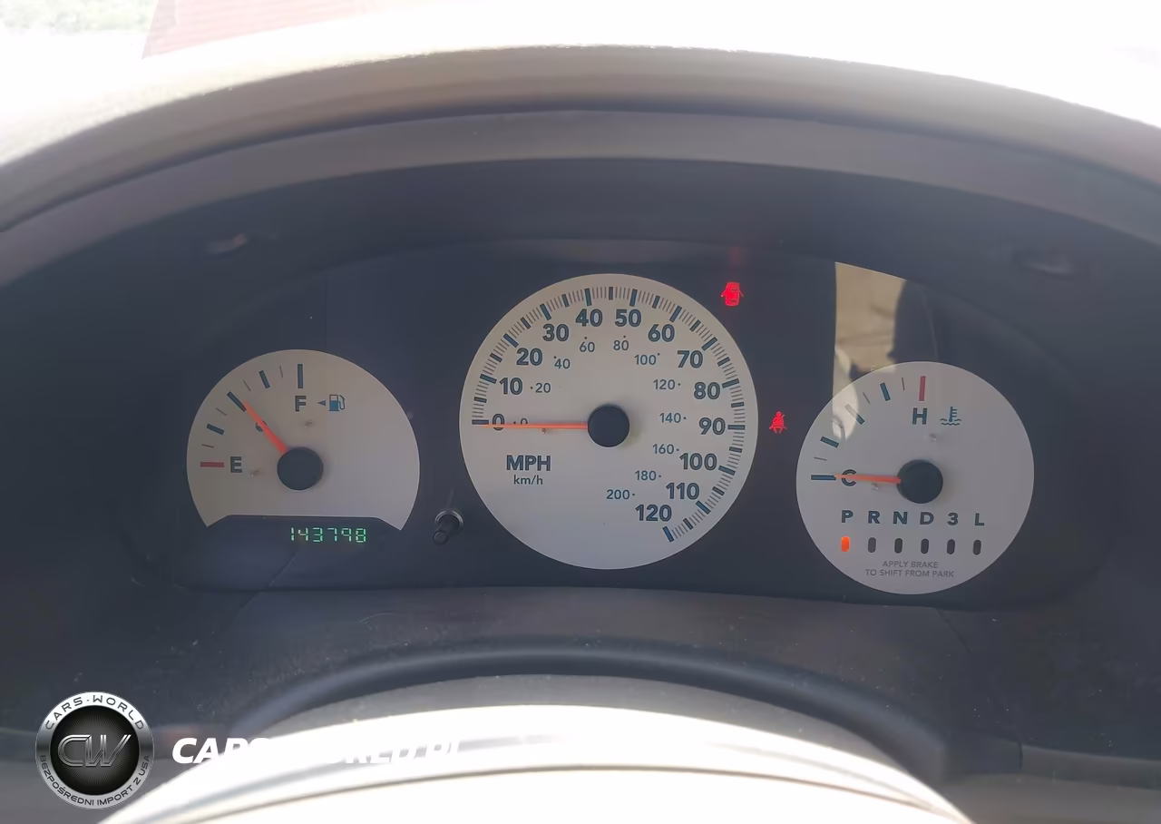 2006 Chrysler Town & Country VIN:1A4GP45R26B584529 - 7