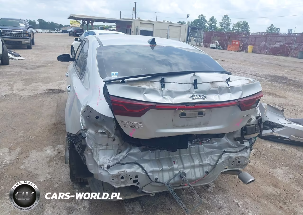 2020 Kia Forte Ex VIN:3KPF54ADXLE211318 - 6