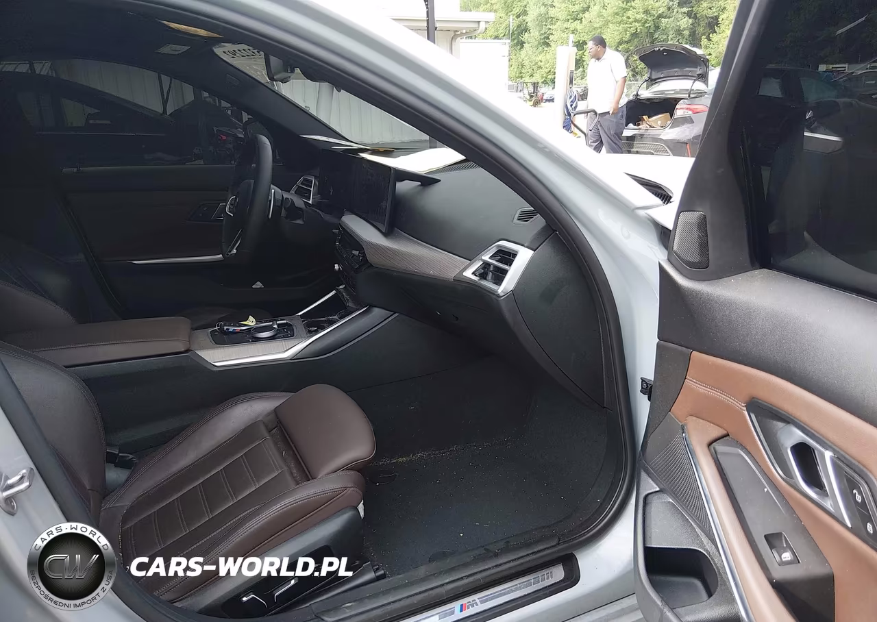 2026 BMW 330I xDrive Na VIN:3MW89CW02T8F93627 - 5