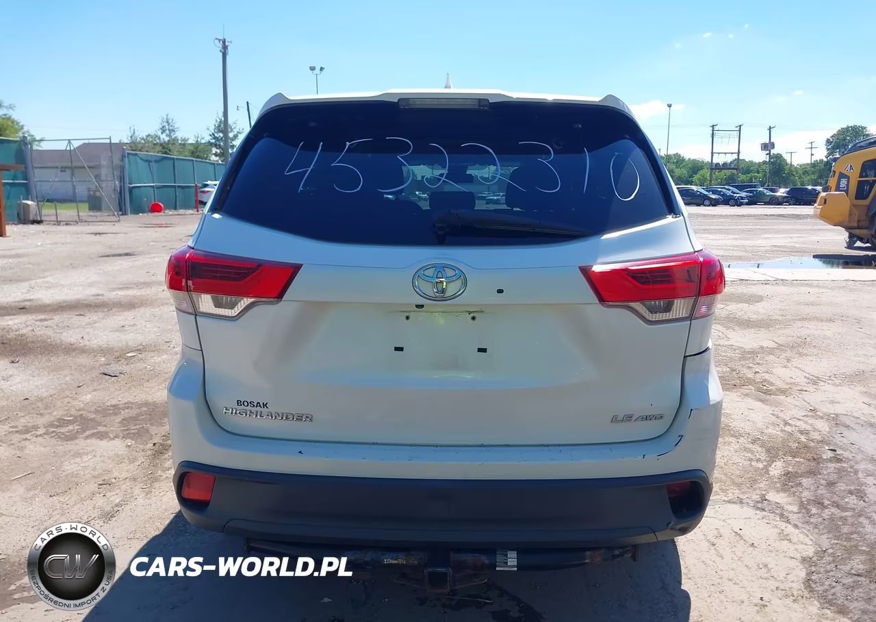 2017 Toyota Highlander Le Plus VIN:5TDBZRFH5HS466743 - 16