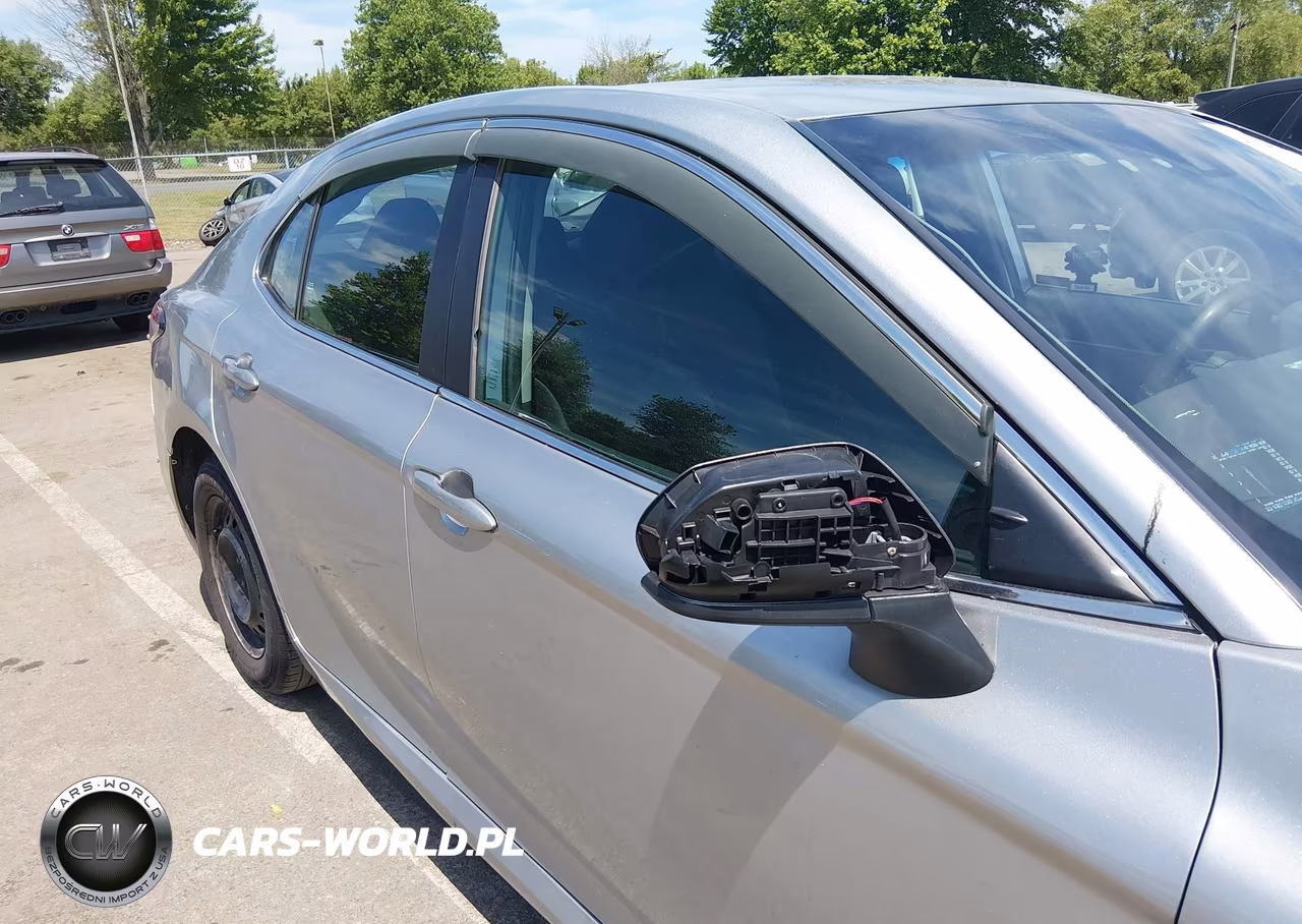 2020 Toyota Camry Le VIN:4T1C11AK4LU889524 - 6