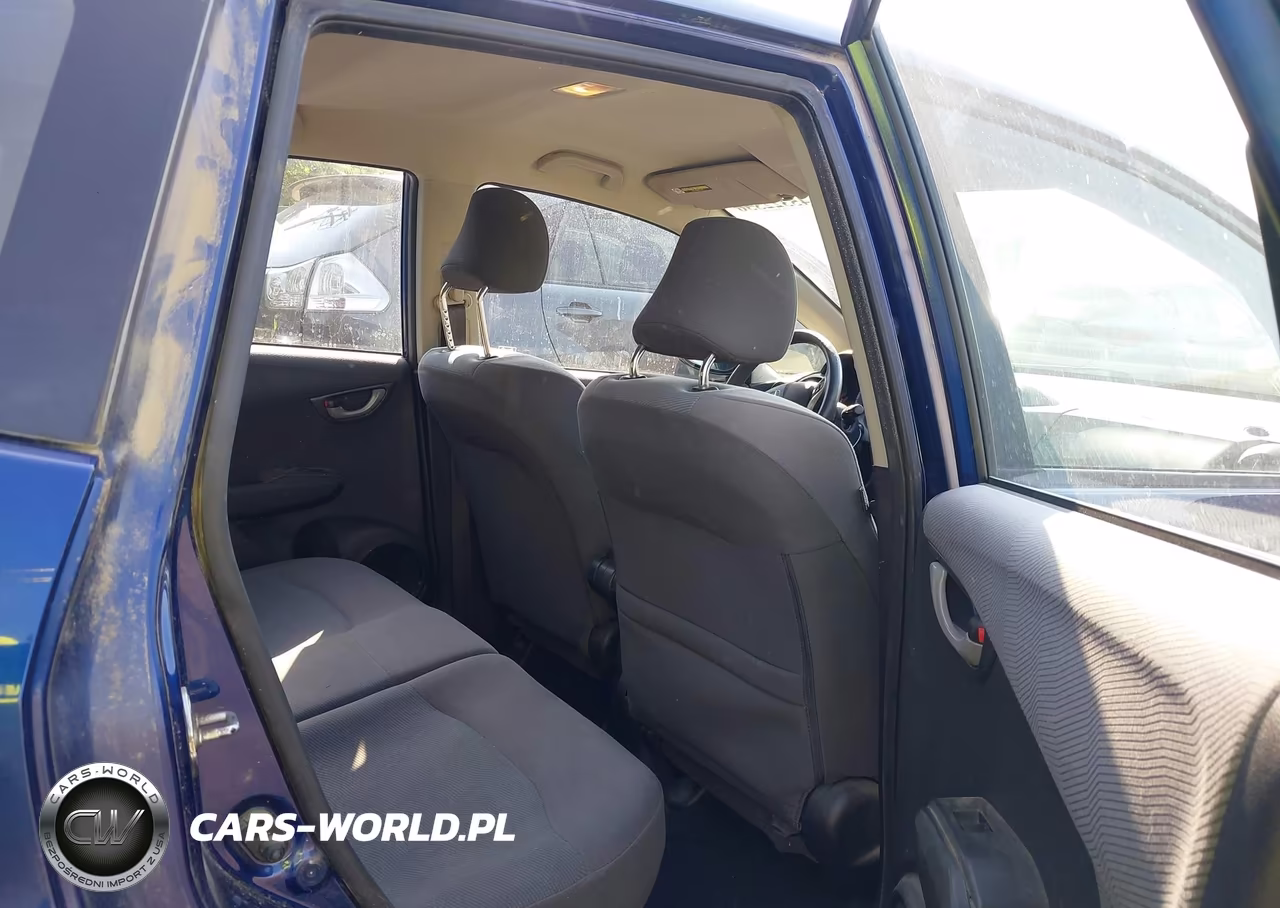 2013 Honda Fit VIN:JHMGE8H36DC028370 - 8