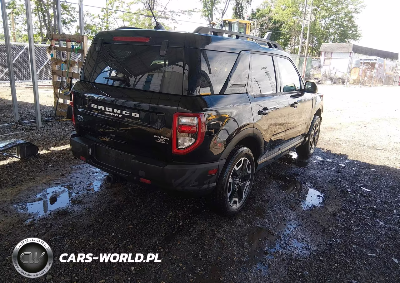 2022 Ford Bronco Sport Outer Banks VIN:3FMCR9C60NRD10840 - 4