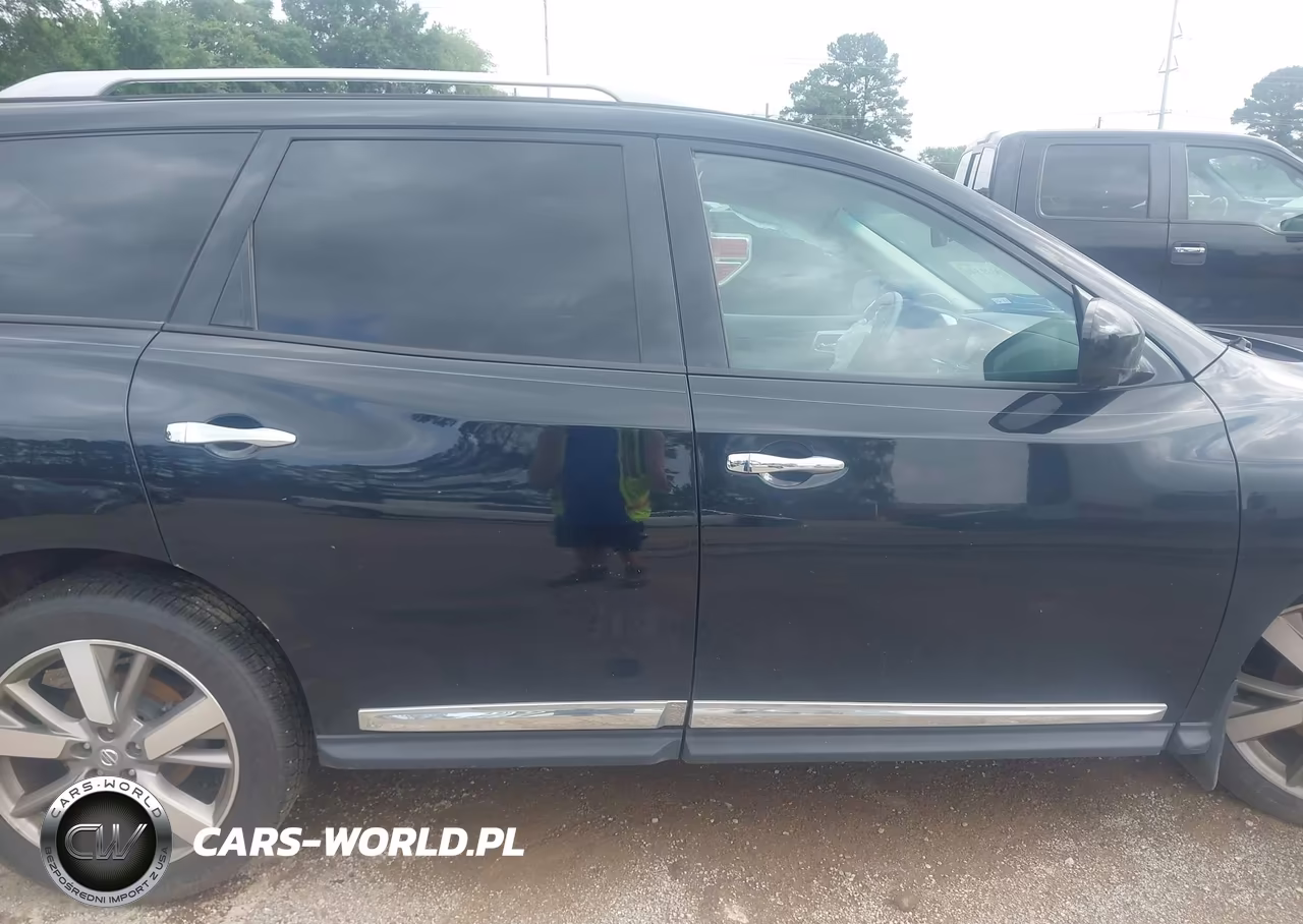 2016 Nissan Pathfinder Platinum VIN:5N1AR2MN6GC615524 - 13