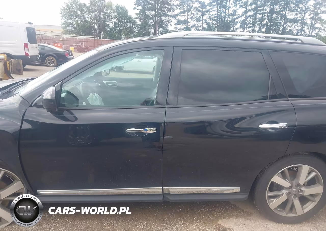 2016 Nissan Pathfinder Platinum VIN:5N1AR2MN6GC615524 - 14