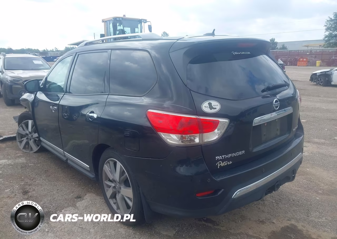 2016 Nissan Pathfinder Platinum VIN:5N1AR2MN6GC615524 - 3