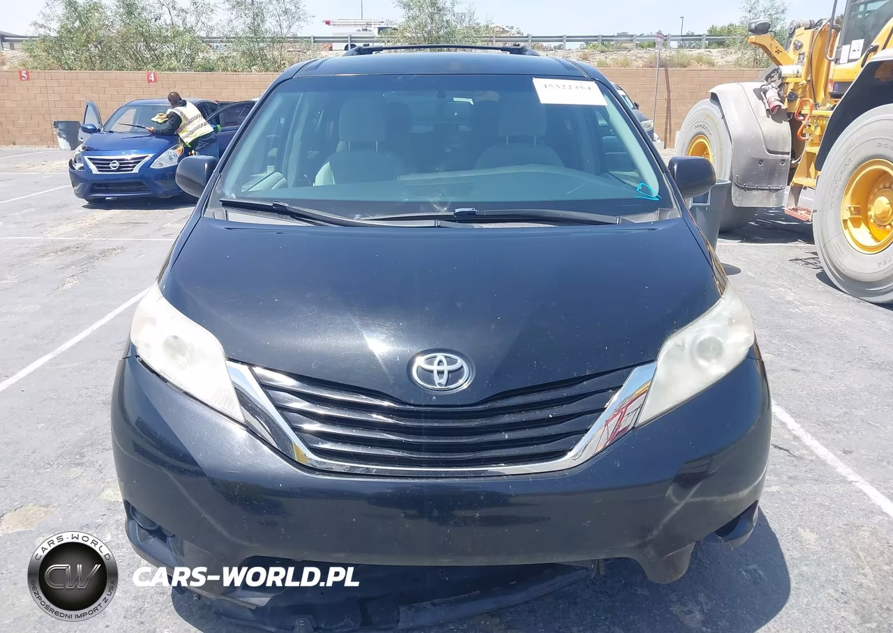 2017 Toyota Sienna Le 8 Passenger VIN:5TDKZ3DC6HS882997 - 12