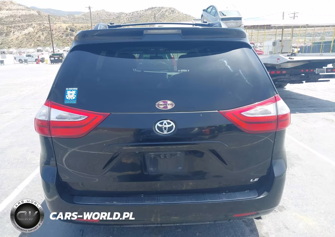 2017 Toyota Sienna Le 8 Passenger VIN:5TDKZ3DC6HS882997 - 16