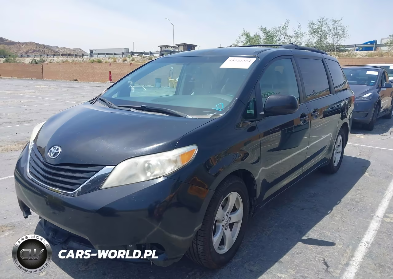 2017 Toyota Sienna Le 8 Passenger VIN:5TDKZ3DC6HS882997 - 2
