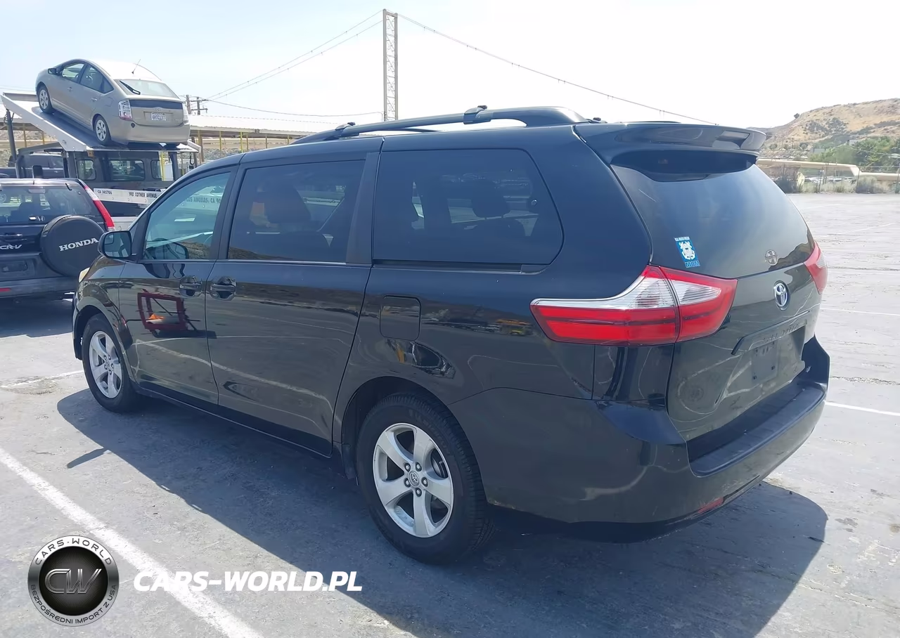 2017 Toyota Sienna Le 8 Passenger VIN:5TDKZ3DC6HS882997 - 3