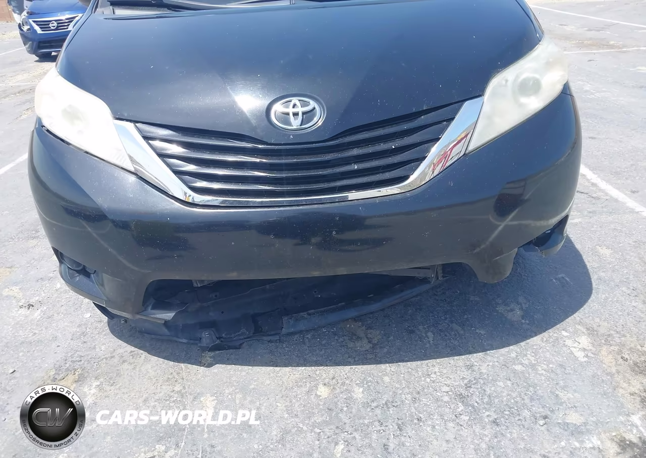 2017 Toyota Sienna Le 8 Passenger VIN:5TDKZ3DC6HS882997 - 6