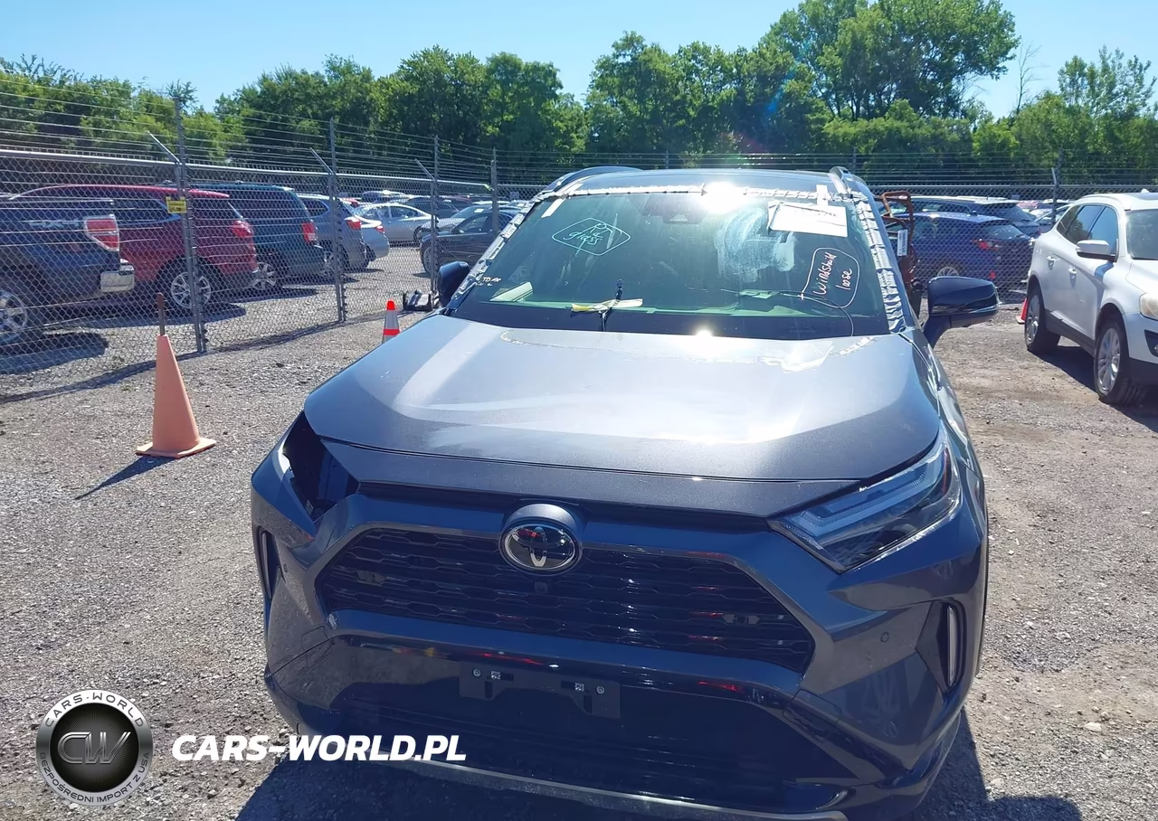 2025 Toyota Rav4 Hybrid Xse VIN:JTME6RFV3SD570338 - 13