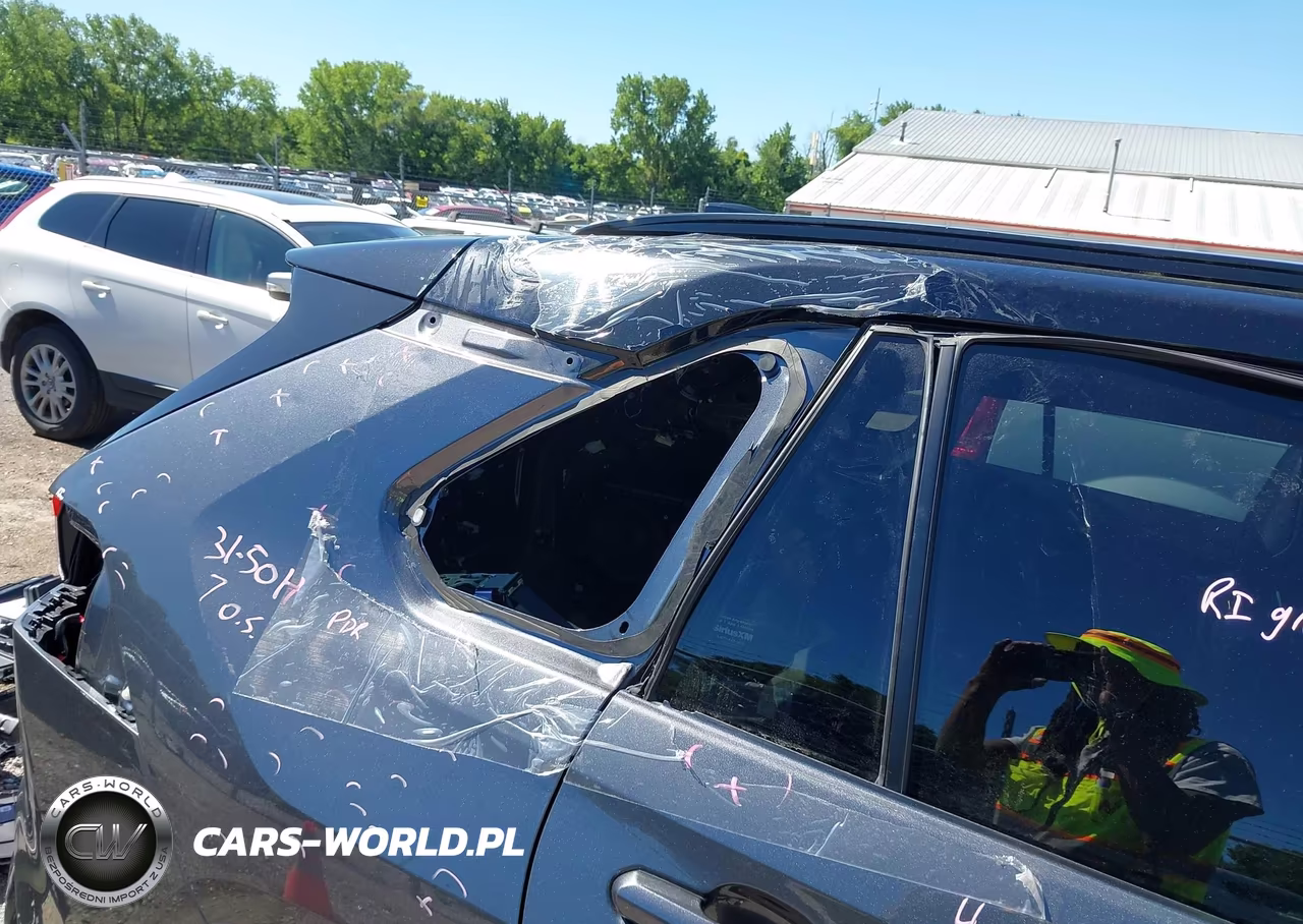 2025 Toyota Rav4 Hybrid Xse VIN:JTME6RFV3SD570338 - 18